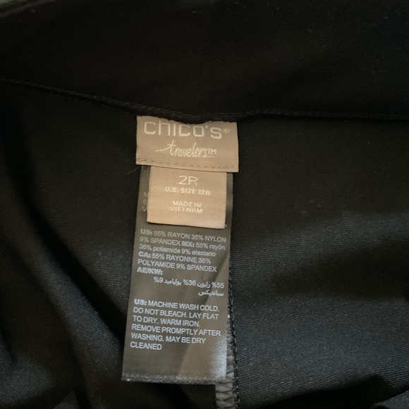 Chico's Black Pull On Crop Pants Size 2R / large - Picture 4 of 4